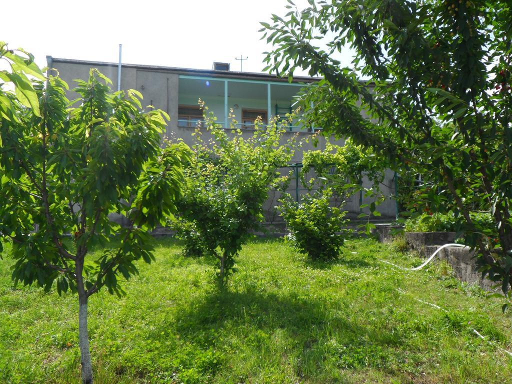 Guest House Nataly Yeghegnadzor Екстер'єр фото