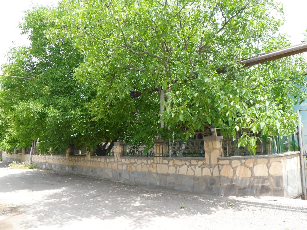Guest House Nataly Yeghegnadzor Екстер'єр фото